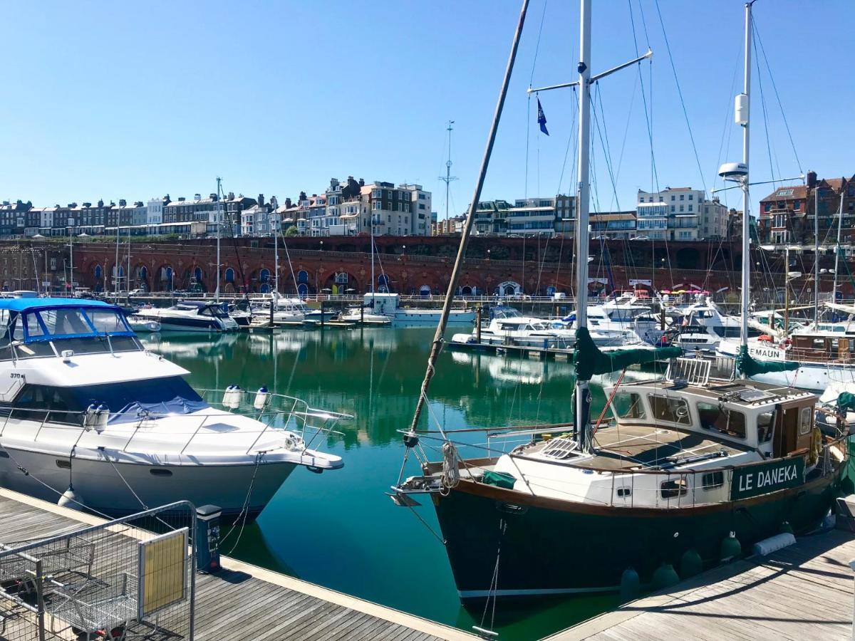 Marina Retreat - Stunning 4 Bedroom, 3 Bathroom House With Harbour Views! Ramsgate Buitenkant foto